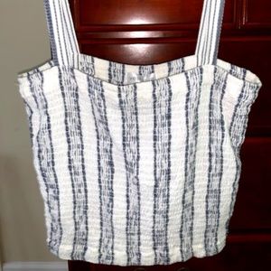 "No Questions Asked Top" Vestique